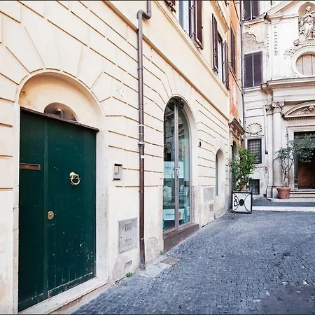 The Librari Apartment *